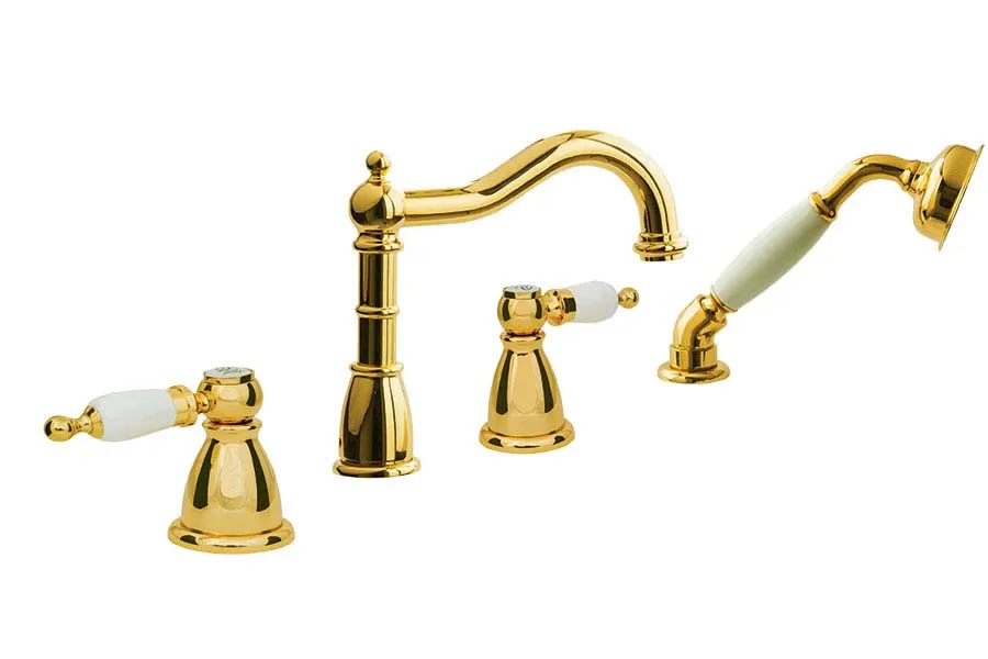 Смеситель на борт ванны Boheme Oro 395