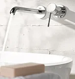 Смеситель Grohe Essence New 19967001 для раковины фото 2