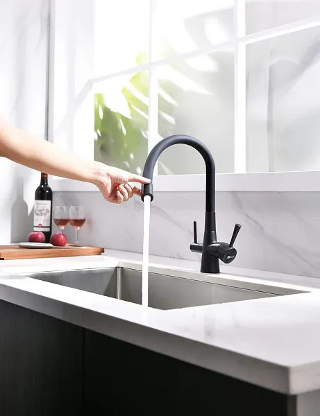 Смеситель Lemark Comfort LM3075BL для кухонной мойки фото 3