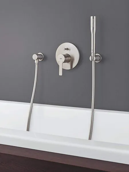 Смеситель Grohe Lineare New 19297DC1 для ванны с душем фото 3