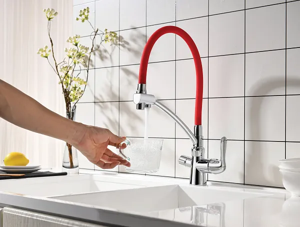 Смеситель Lemark Comfort LM3070C-Red для кухонной мойки фото 3
