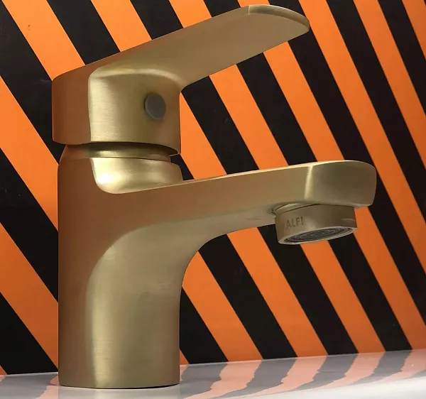 Смеситель Orange Loop M26-021br для раковины фото 2