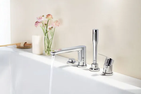 Смеситель Grohe Eurostyle Cosmopolitan 23048003 для ванны с душем фото 2