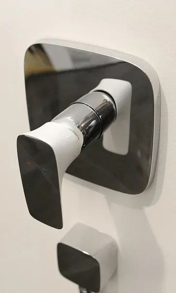 Смеситель Hansgrohe PuraVida 15665400 для душа с внутренней частью фото 2