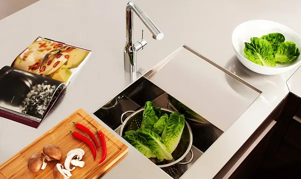 Cмеситель Grohe Essence New 30270000 для кухонной мойки фото 2