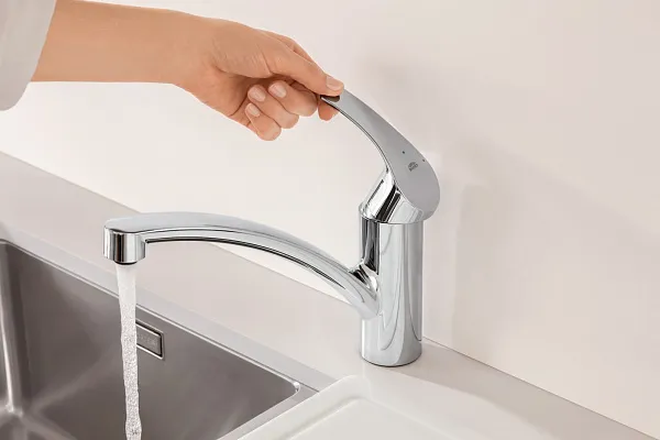 Смеситель для кухни Grohe Eurosmart new 33281002 фото 3