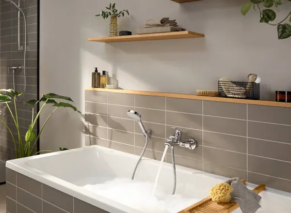 Смеситель Hansgrohe Rebris E 72450000 для ванны с душем фото 4