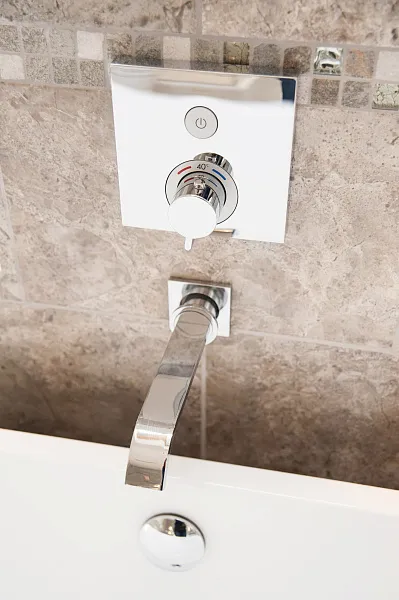 Термостат Hansgrohe ShowerSelect 15762000 для душа с внутренней частью фото 4