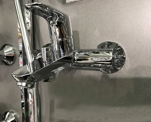 Смеситель Hansgrohe Focus 31940000 для ванны с душем фото 7