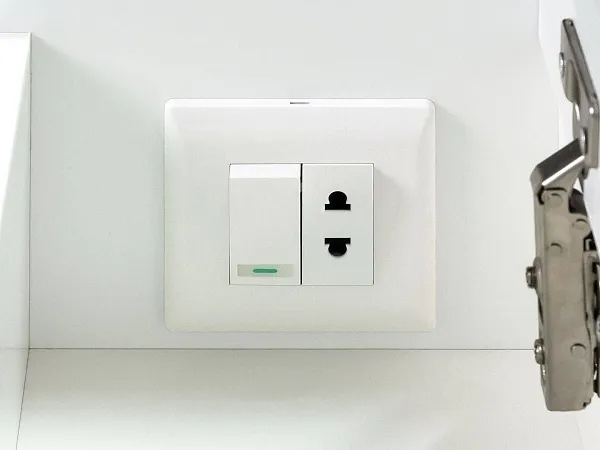 Зеркало Misty Алиса 87x72 Э-Али04090-01П правое с полочкой и подсветкой фото 2