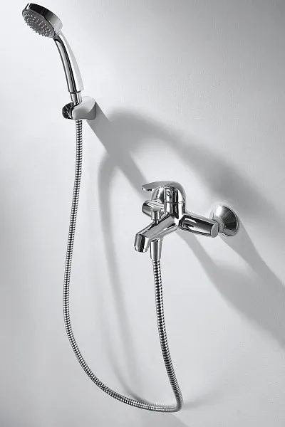 Смеситель Bravat Fit F6135188CP-B-RUS для ванны с душем фото 3
