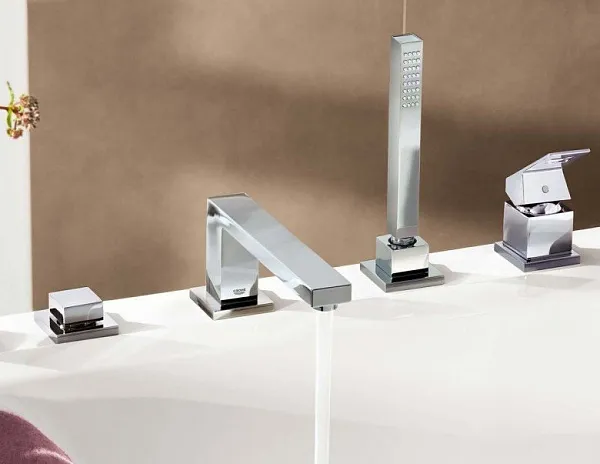 Смеситель Grohe Eurocube 19897001 на борт ванны фото 3