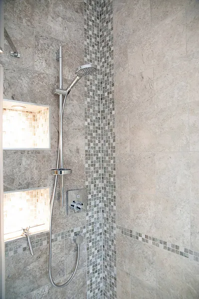 Термостат Hansgrohe ShowerSelect 15762000 для душа с внутренней частью фото 5