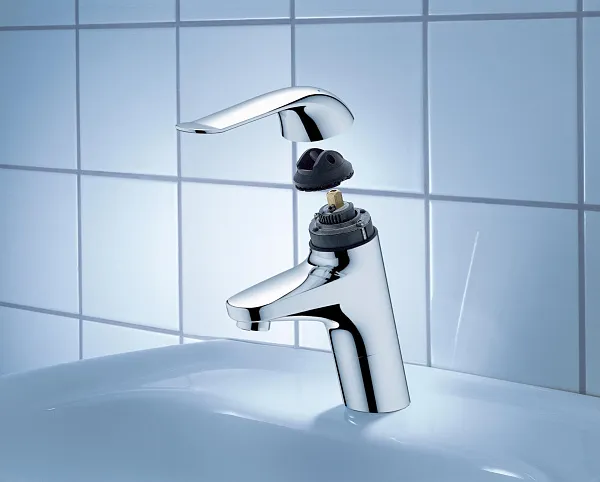 Смеситель Grohe Euroeco Special 32765000 для раковины фото 2