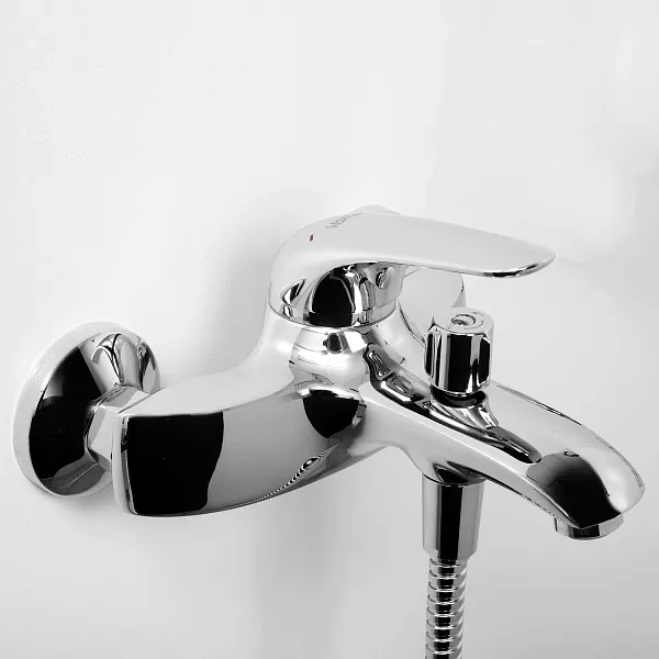 Смеситель WasserKRAFT Rossel 2801 для ванны с душем фото 2
