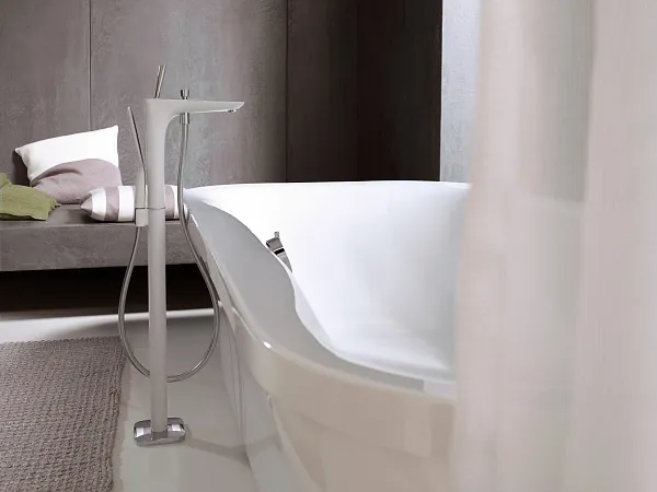 Смеситель Hansgrohe PuraVida 15473400 для ванны с душем фото 2