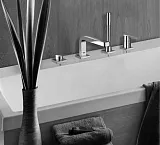 Смеситель Grohe Lineare New 19577001 на борт ванны фото 3