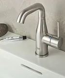 Смеситель Grohe Essence New 23462DC1 для раковины с донным клапаном фото 2