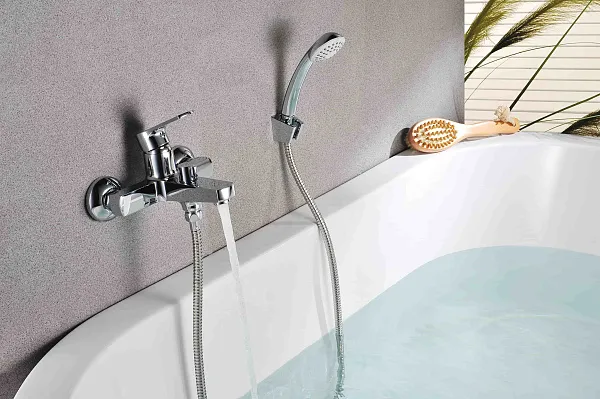 Смеситель Lemark Plus Grace LM1512C для ванны с душем фото 2