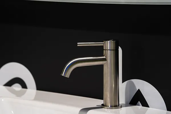 Смеситель для раковины ABBER Wasser Kreis 316 AF8110BST фото 4