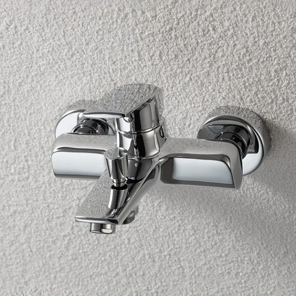 Смеситель Bravat Real F6121179CP-01 для ванны с душем фото 3