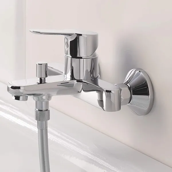 Смеситель Grohe BauEdge 23334000 для ванны с душем фото 2