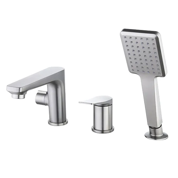 Смеситель Lemark Bronx LM3745GM на борт ванны фото 1