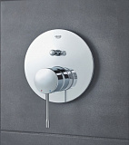 Смеситель Grohe Essence New 24058001 для ванны с душем фото 4